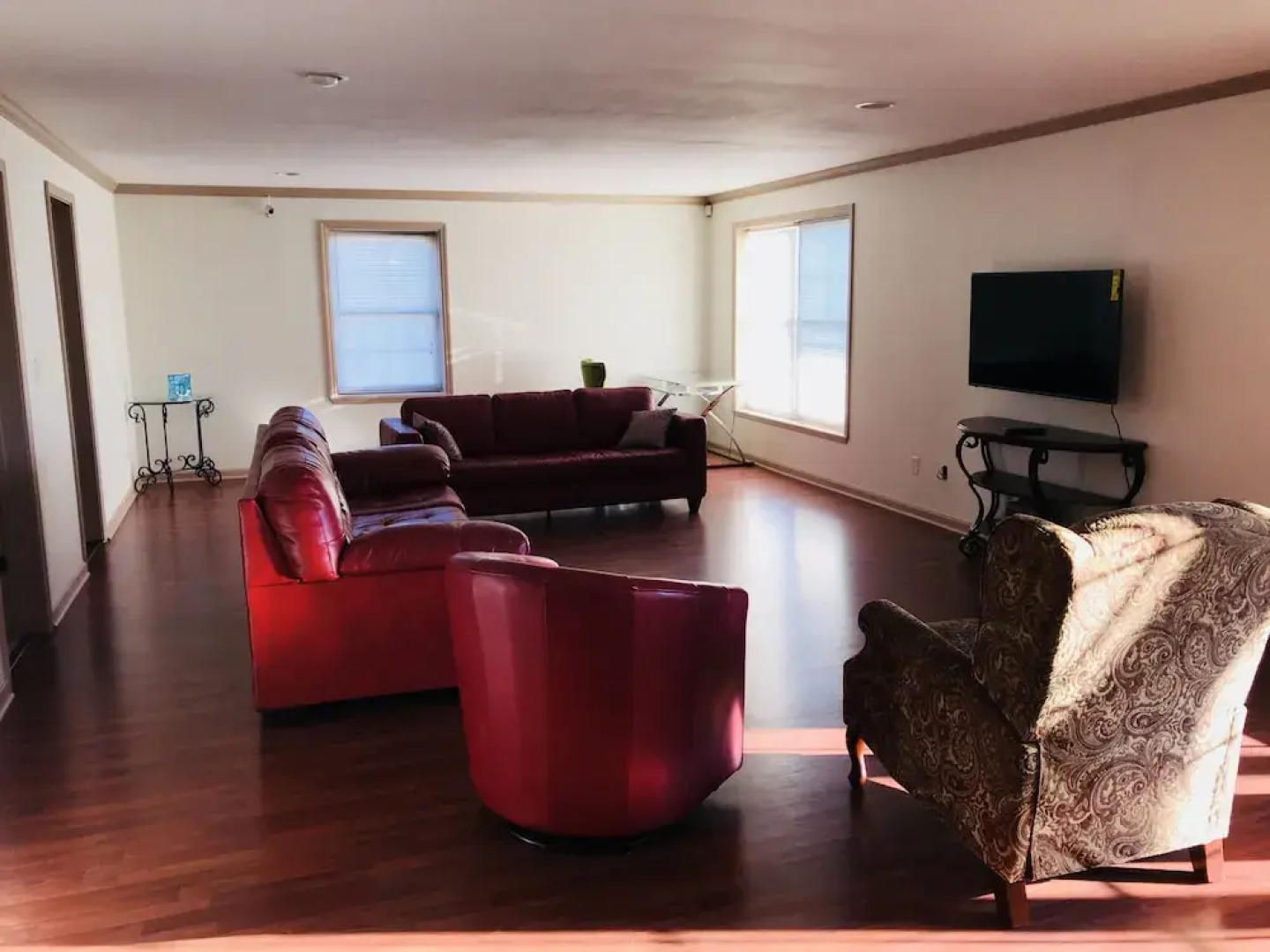 New Albany 3 BR Walkout Apartment