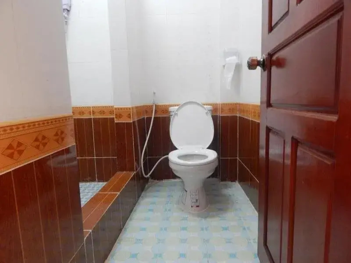 Khemphonelor II Guesthouse