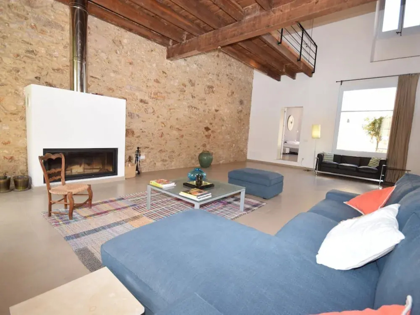 Beautiful, Authentic House With Large Patio and Swimming Pool, Near the Beach