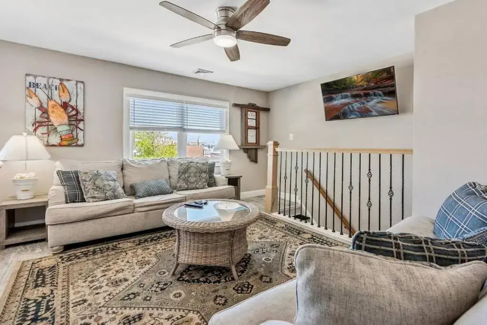 Close to AC Steps to Beach Parking