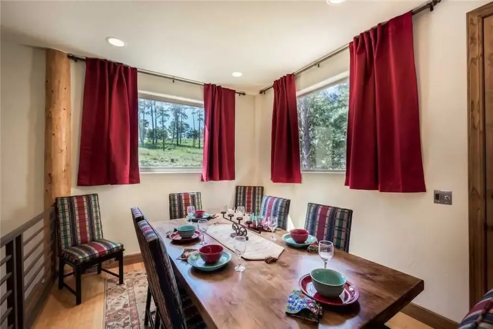 Eagles Rest - Four Bedroom Cabin