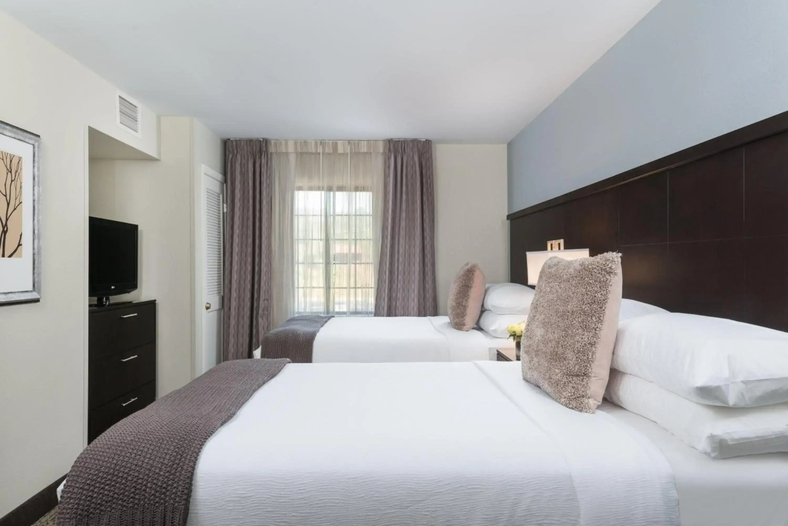 Staybridge Suites Chantilly - Dulles Airport by IHG