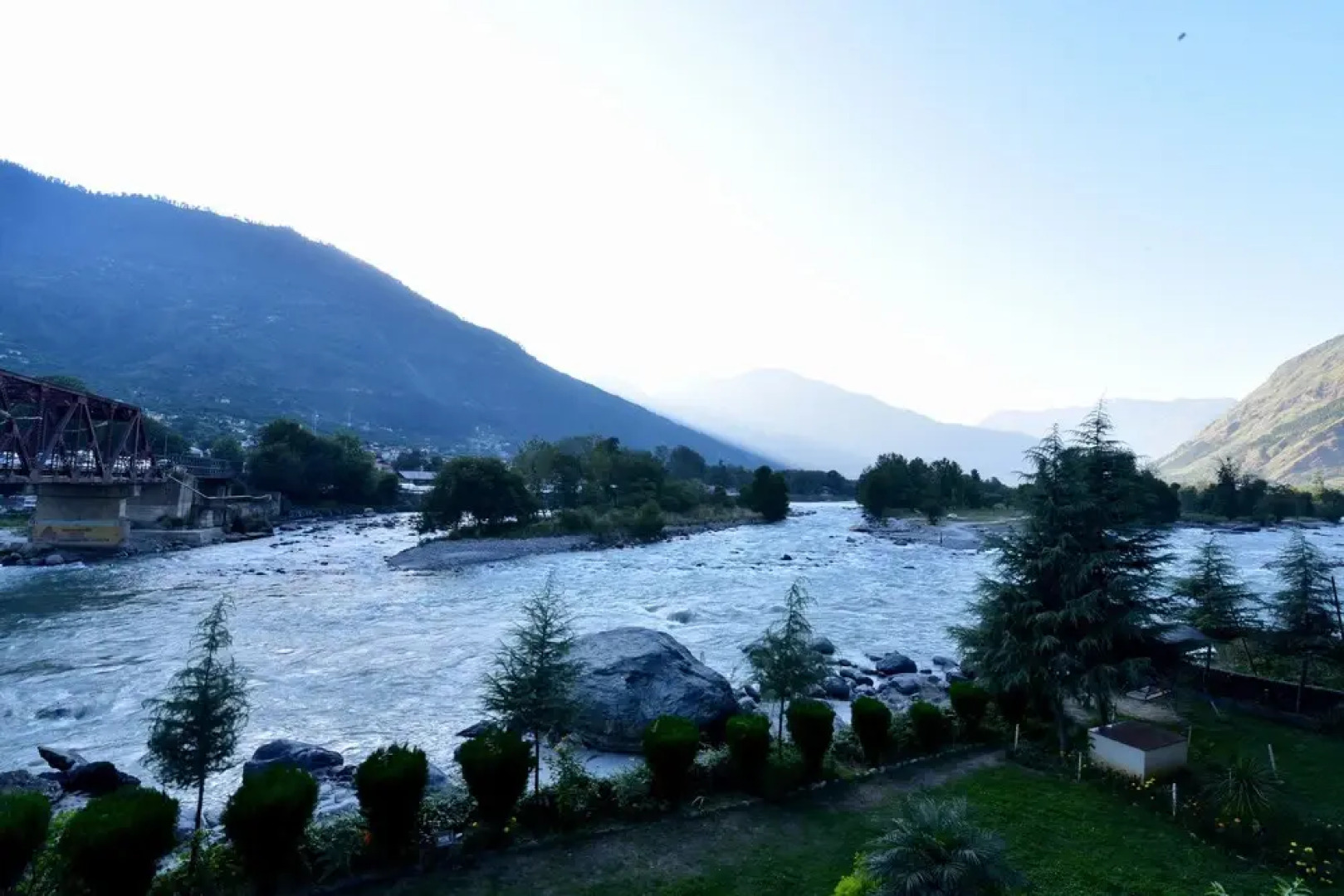 OYO 19152 Silver Face