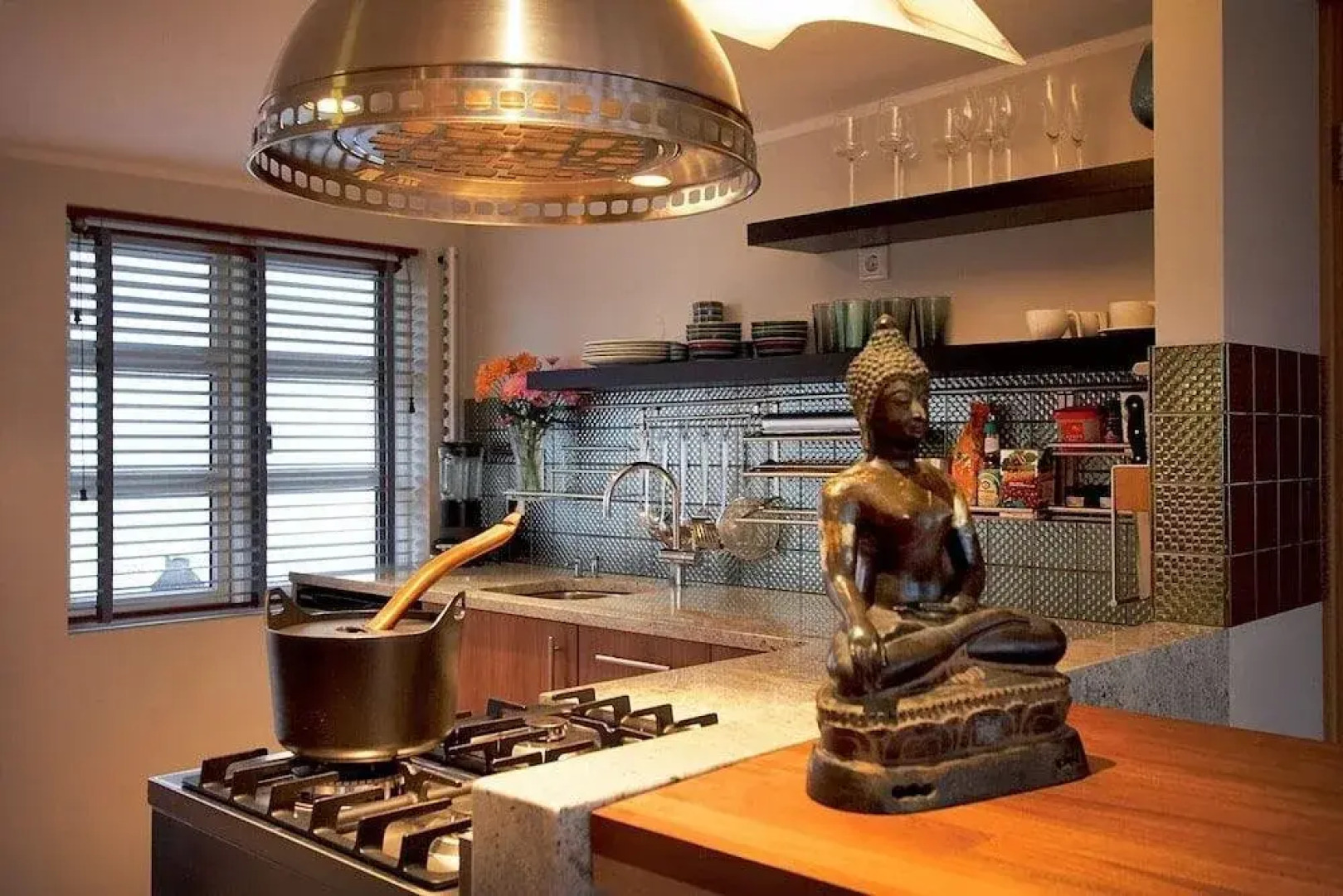 Home Luxury Apartments