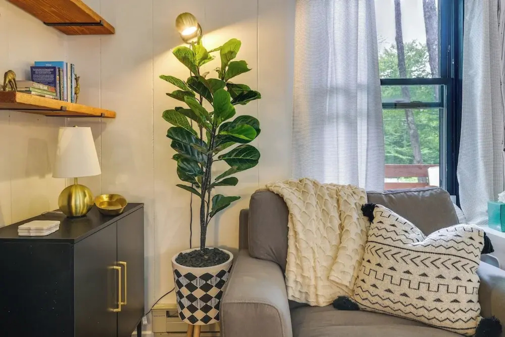 Deck, Fire Pit & Sauna: Big Bass Lake Getaway!