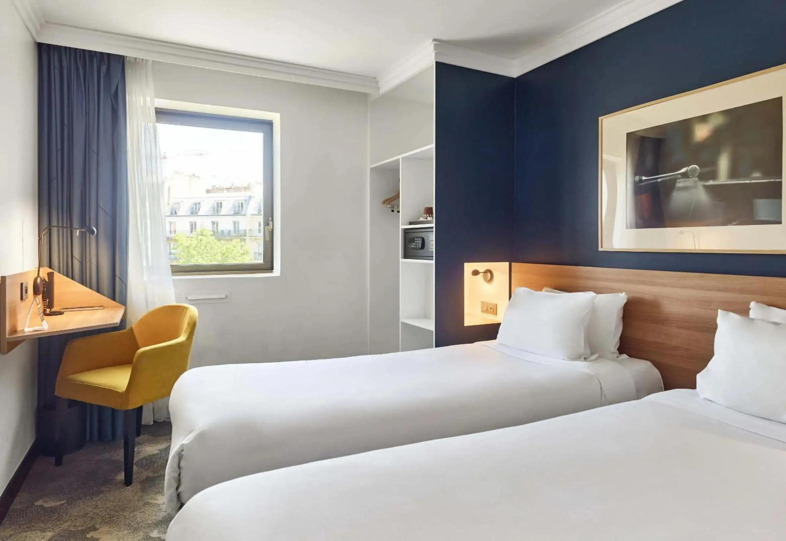 VIP Executive Art's Hotel