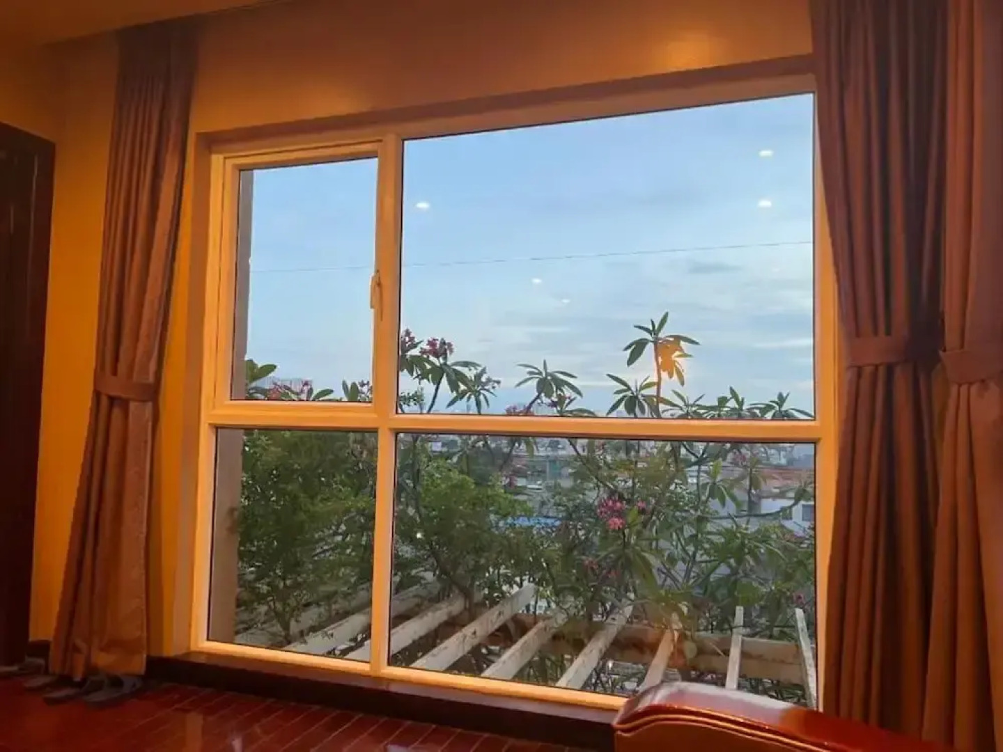 Ha Noi Le Grand Hotel