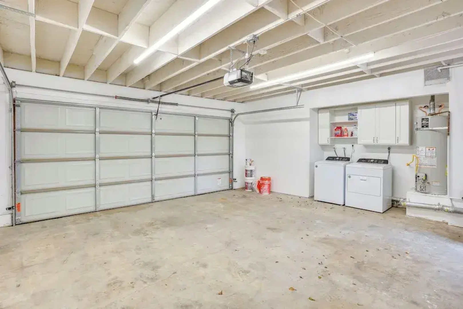 Idyllic Tustin Home w/ Private Patio & Grill