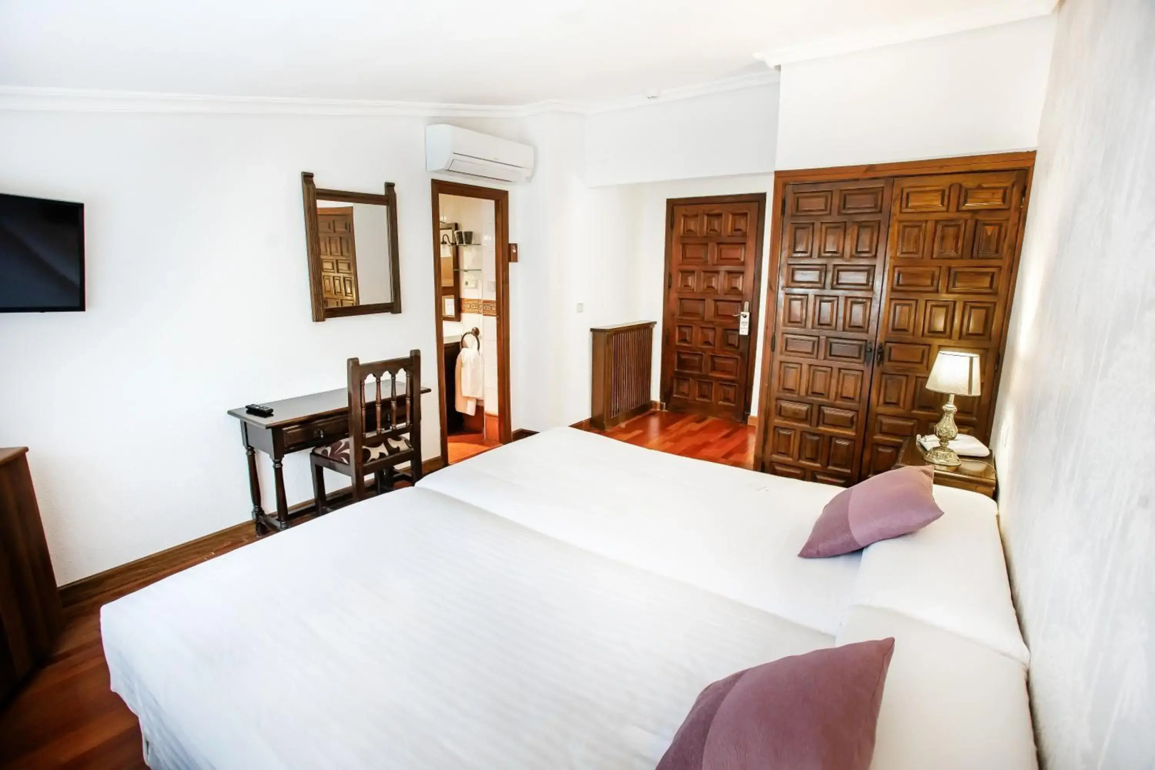 Hotel Conde Rodrigo II by eme hoteles