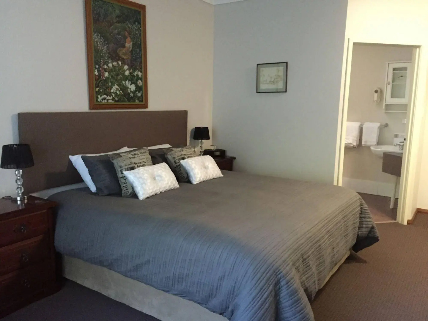 The Noble Grape Guesthouse