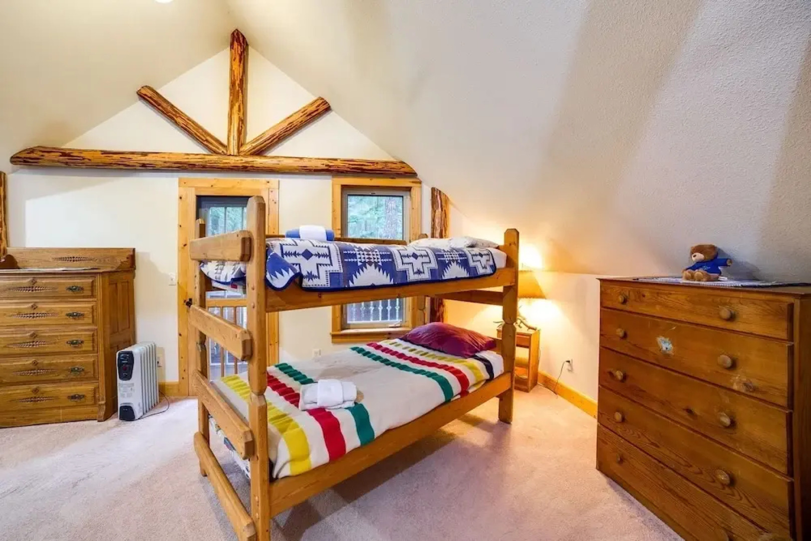 25sl - Hot Tub - Bbq - Pets Ok - Wifi - Sleeps 6 1 Bedroom Home by RedAwning