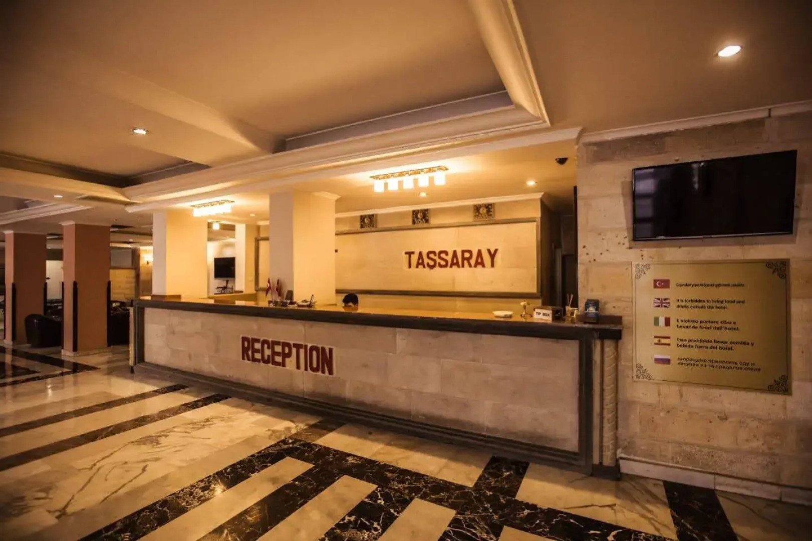 Tassaray Hotel