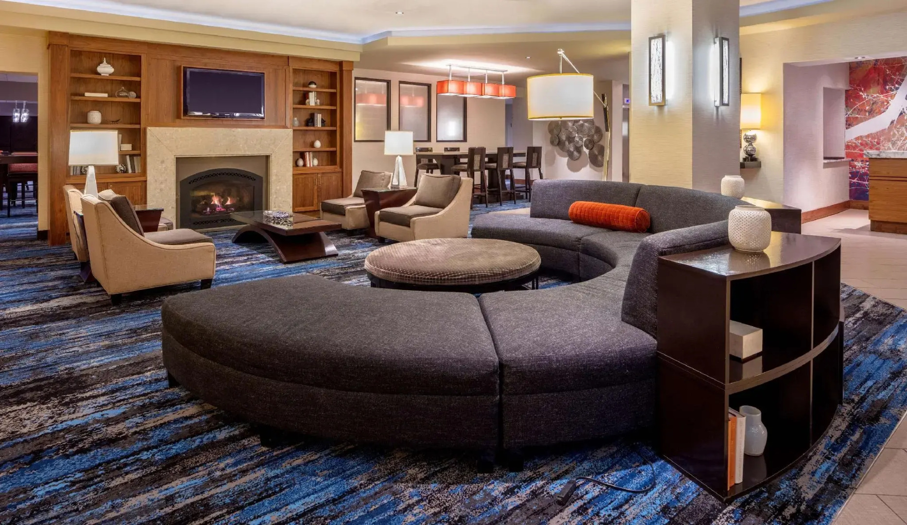 DoubleTree Suites by Hilton Hotel Minneapolis