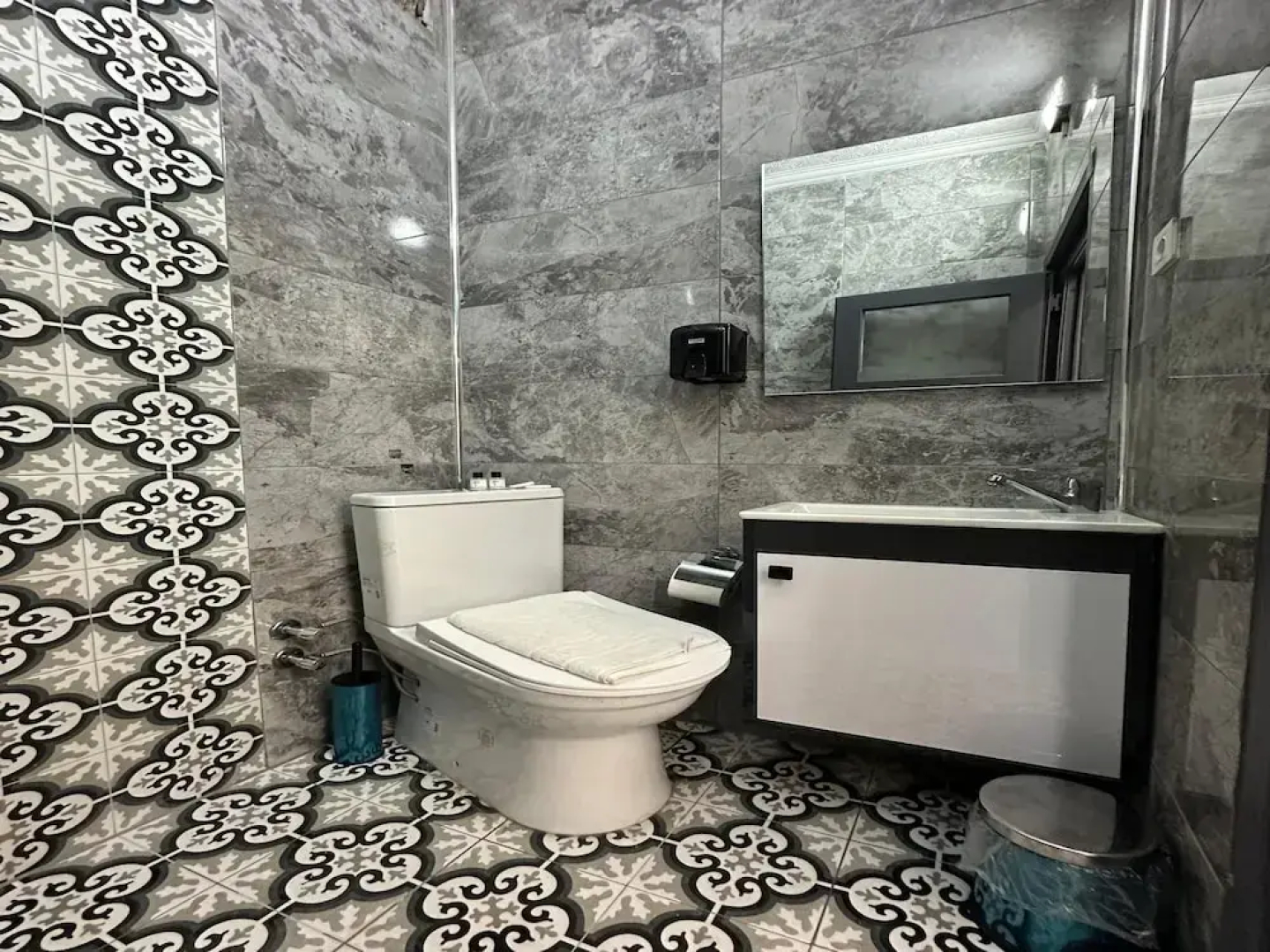 Asil Kosova Hotel
