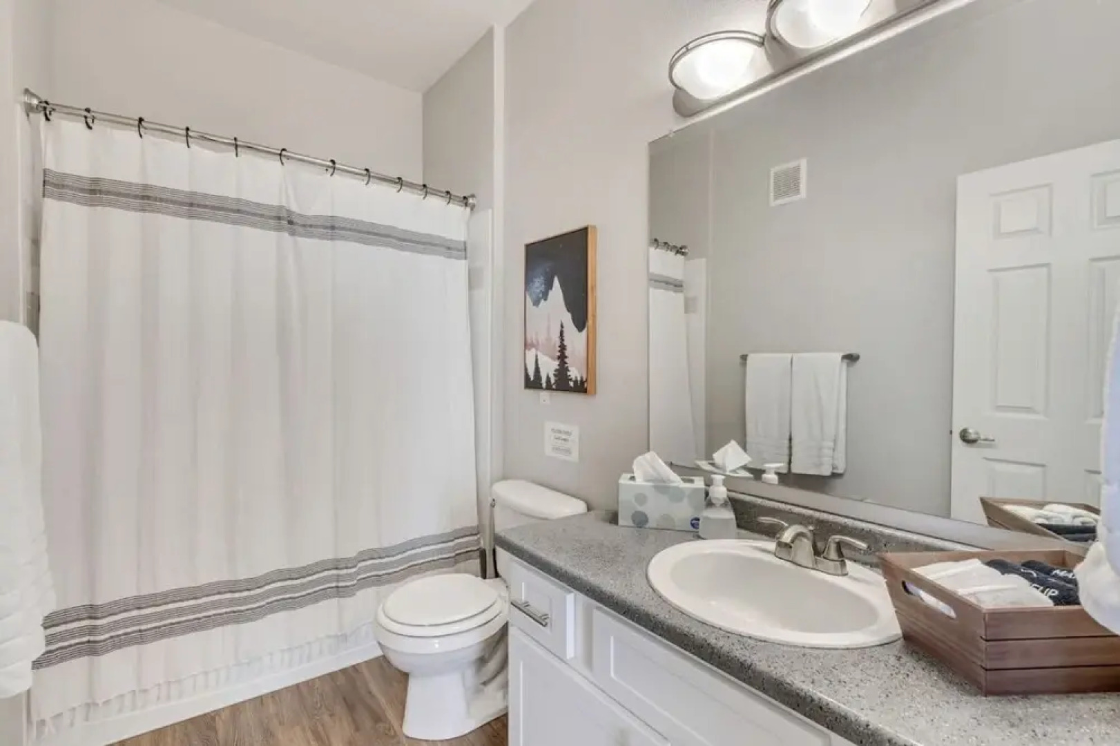 Luxury Apartment - Hot Tub - Gym - Free Parking