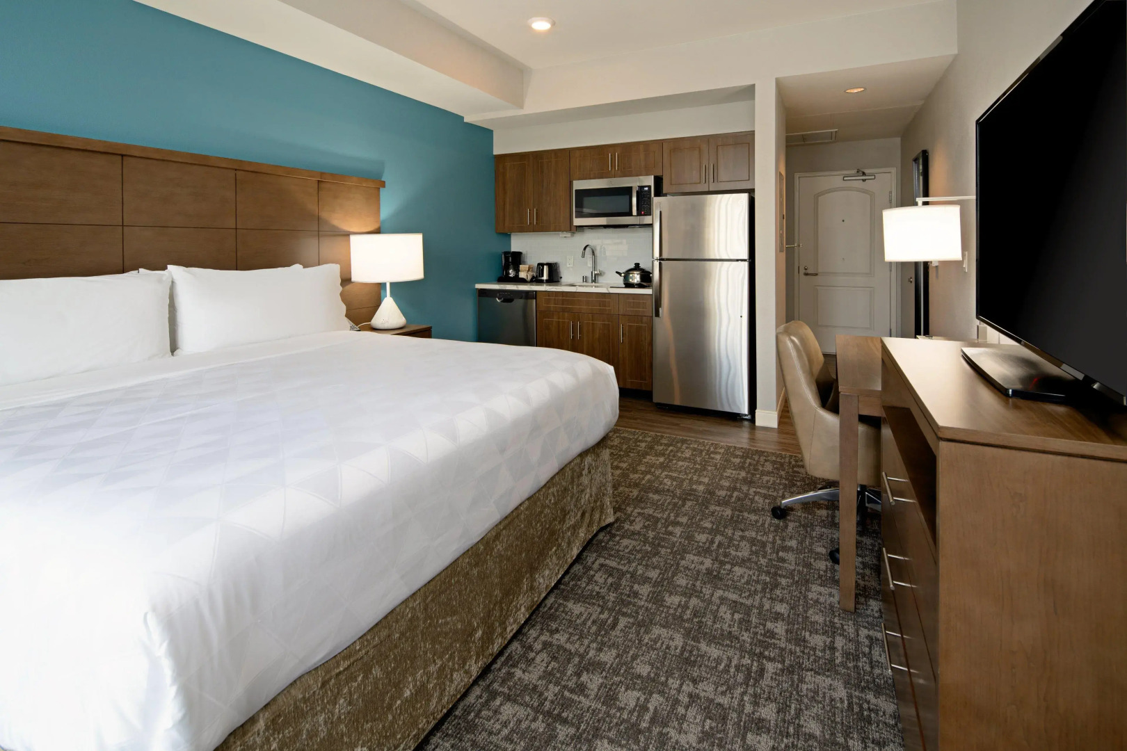 Staybridge Suites Long Beach Airport by IHG