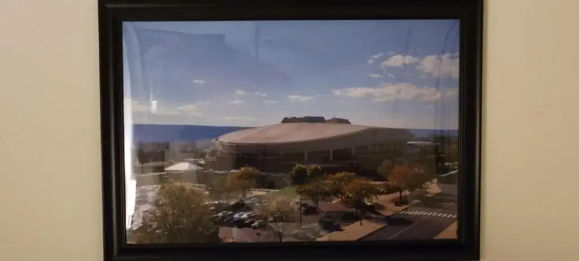 Lion's Den Fan Caves! B&B 3 Bd 2 Bth