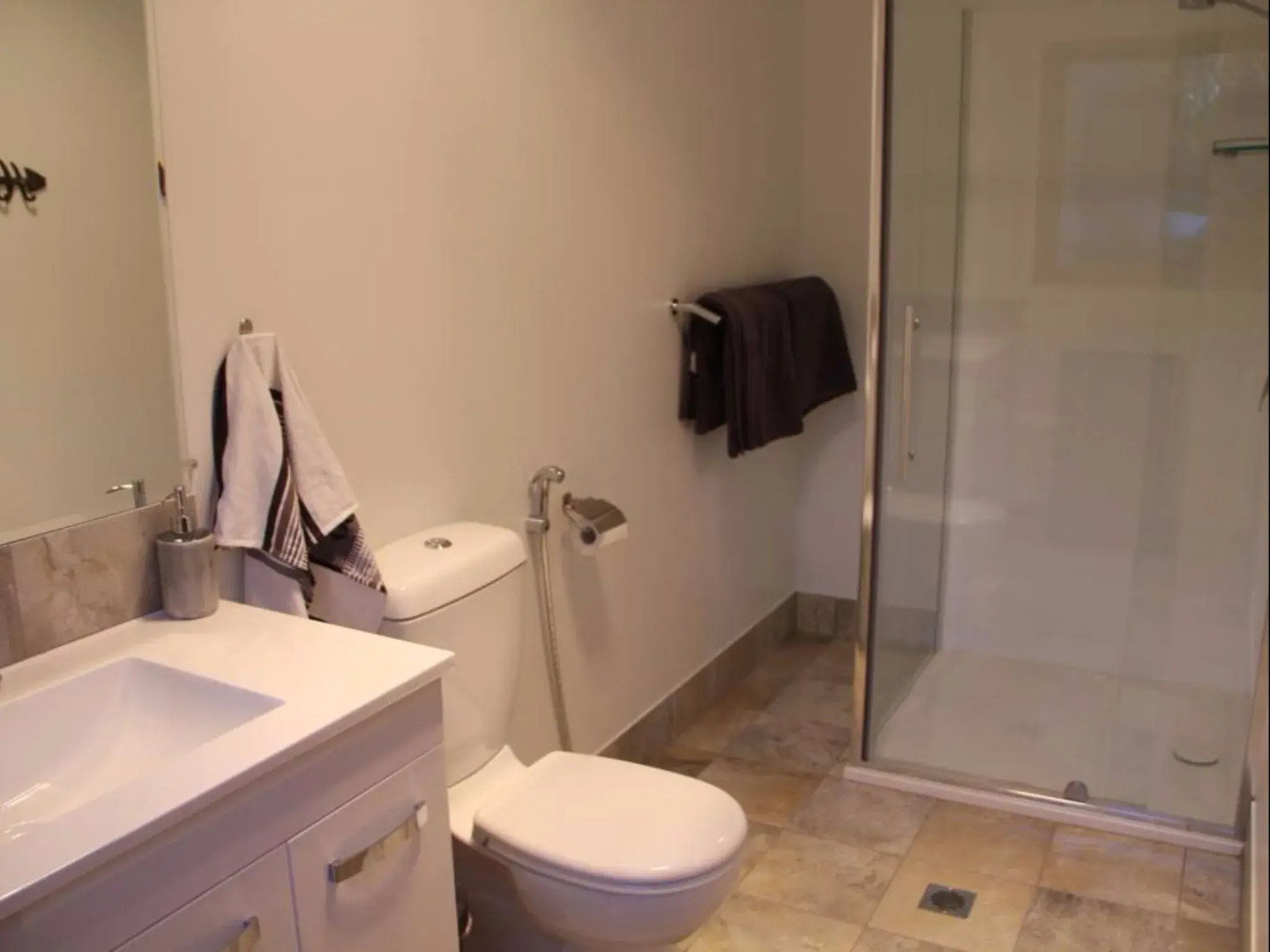 Tweeters Country Getaway