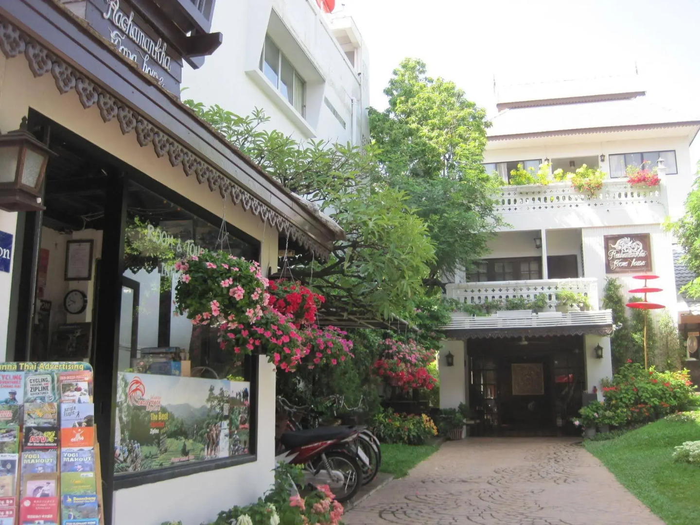 Rachamankha Flora House