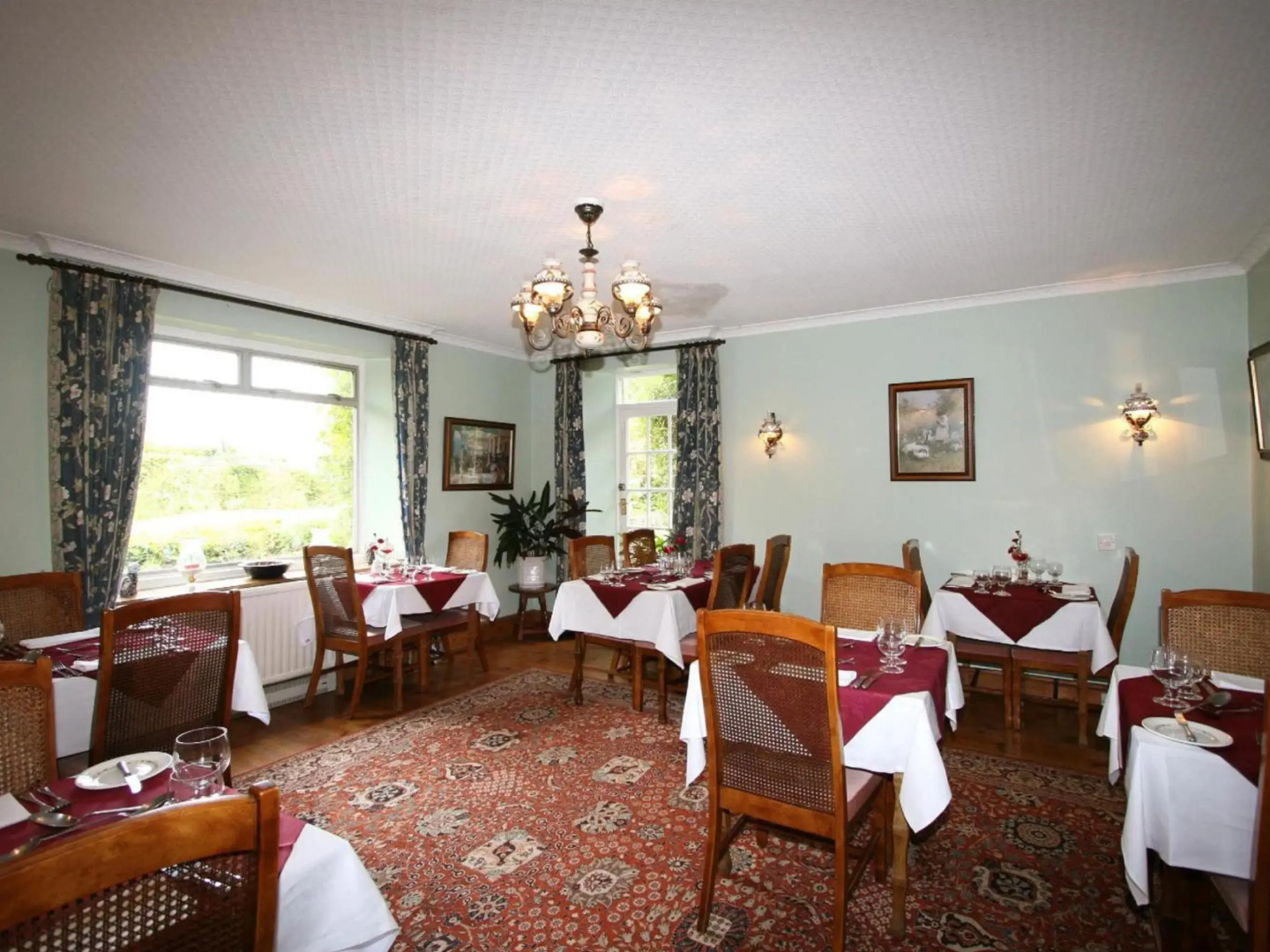 Collaven Manor Hotel