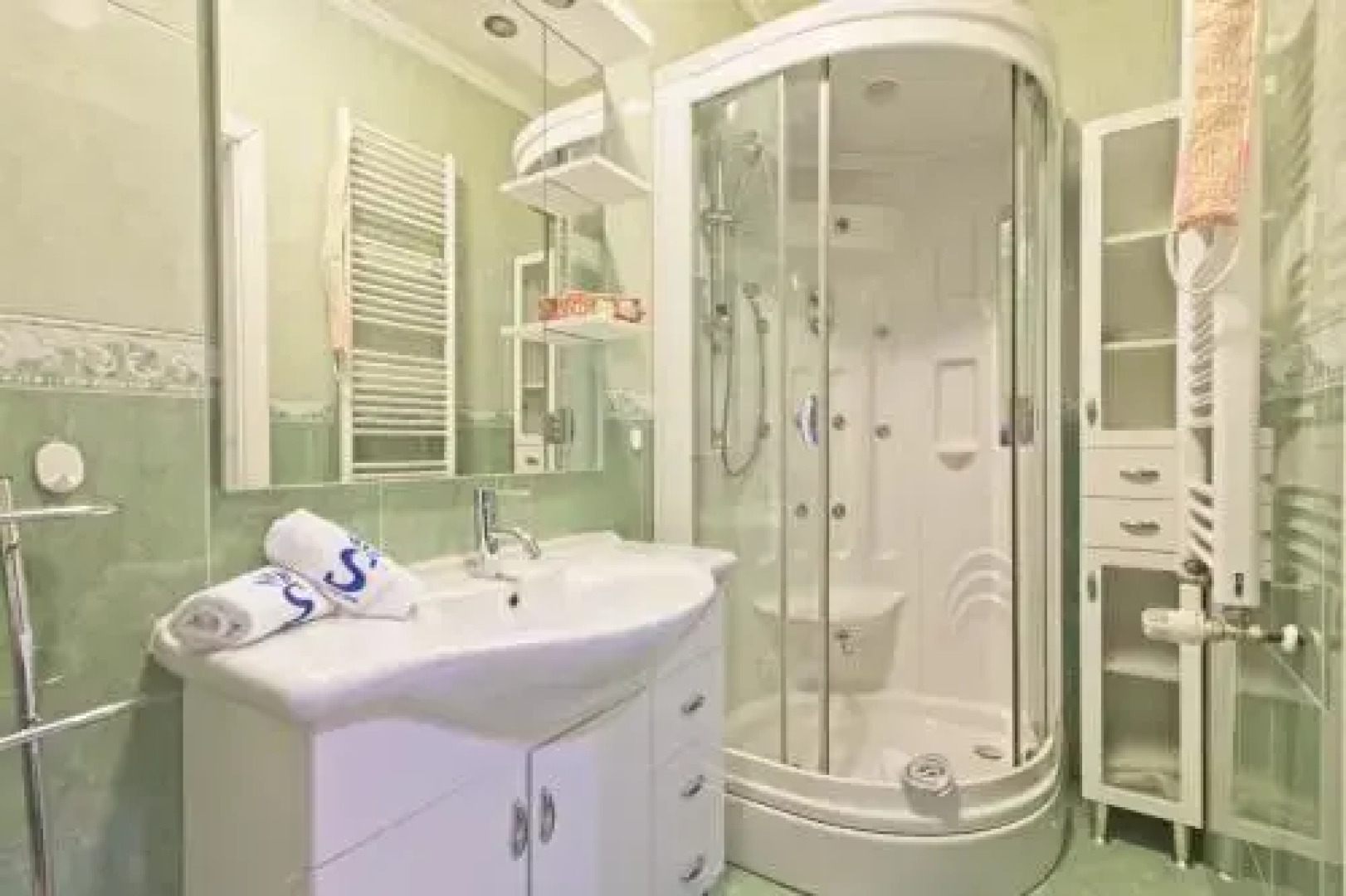 Villa Thousand Roses