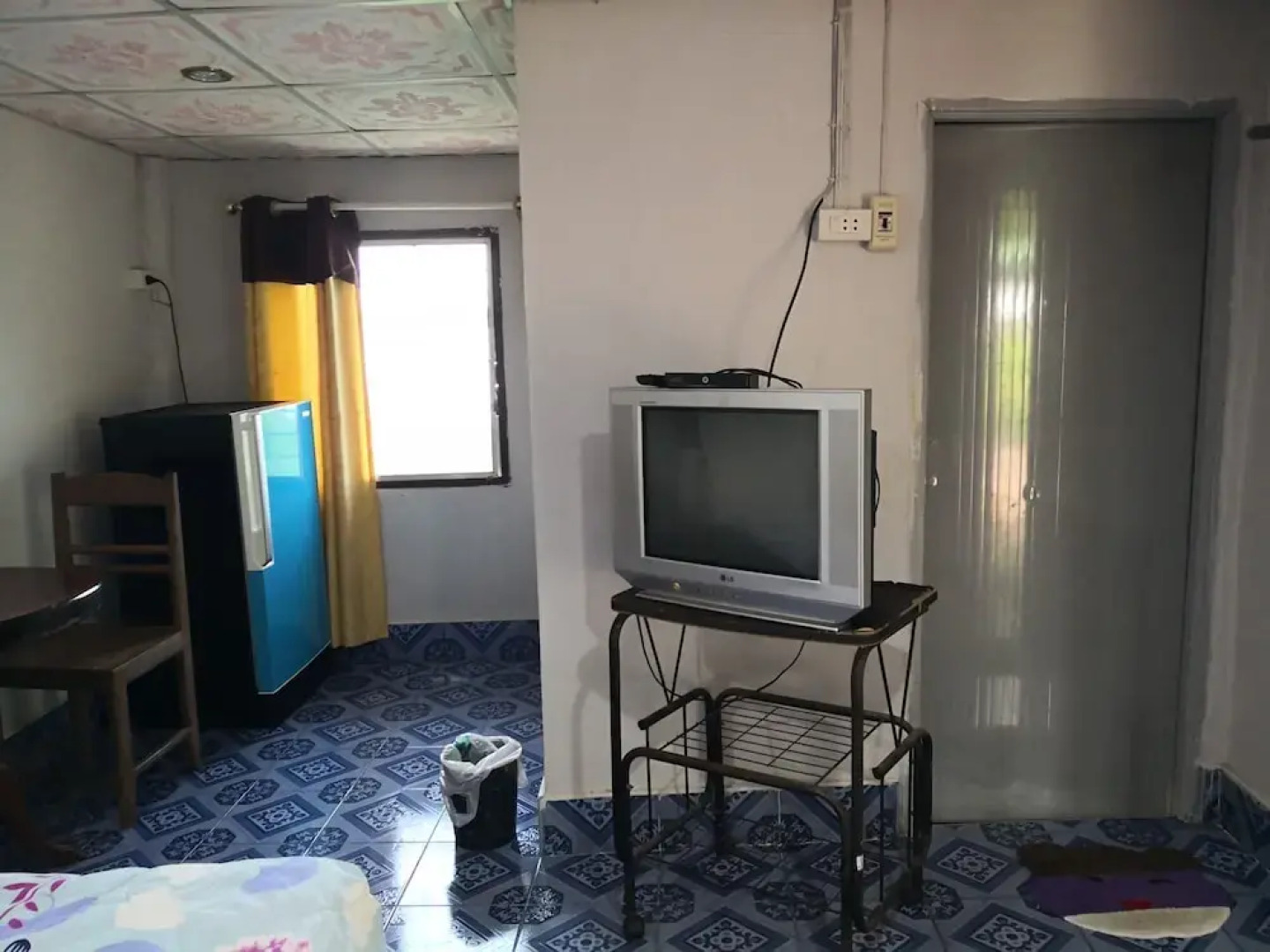 Baan Rimnam Bueng Khong Long