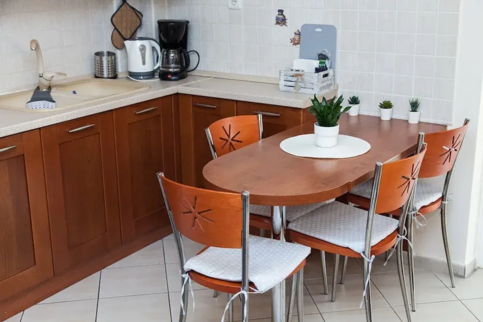 Cozy apt in Peristeri near Metro station