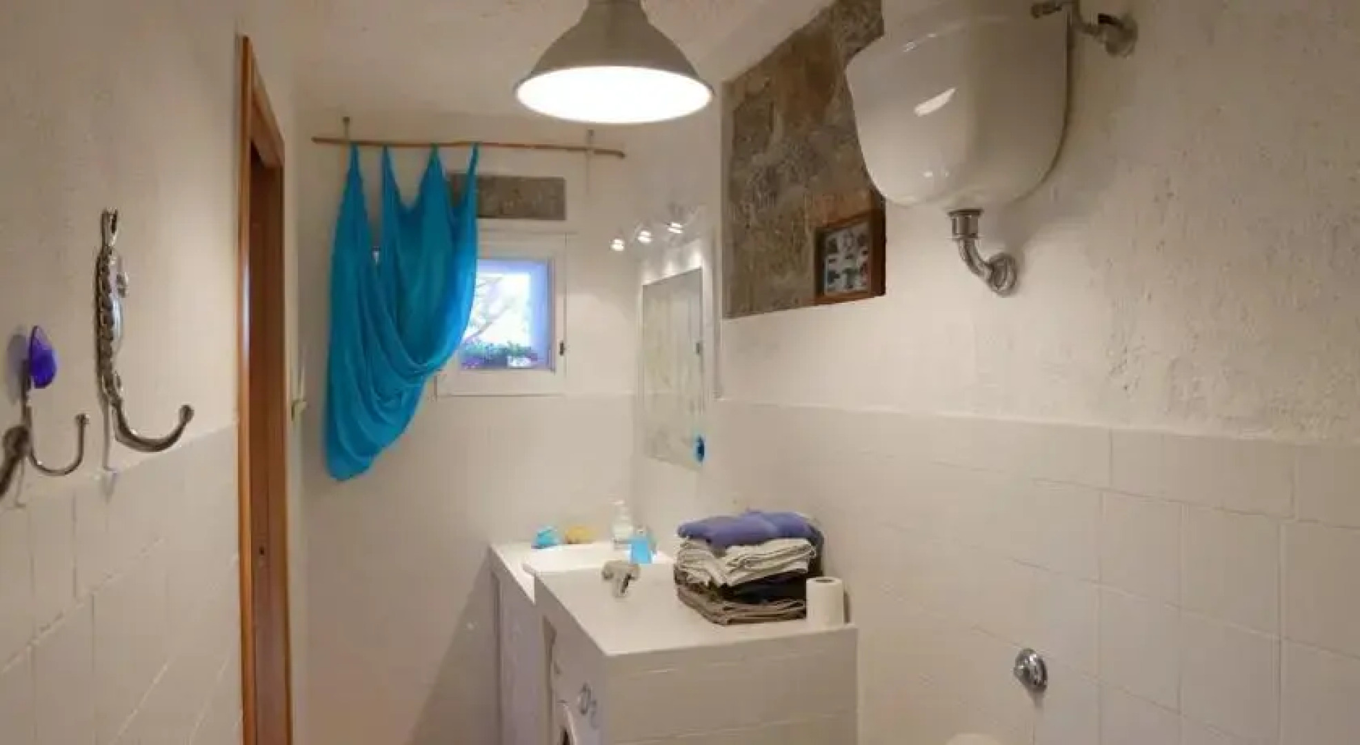 Casa bianca rossa viola