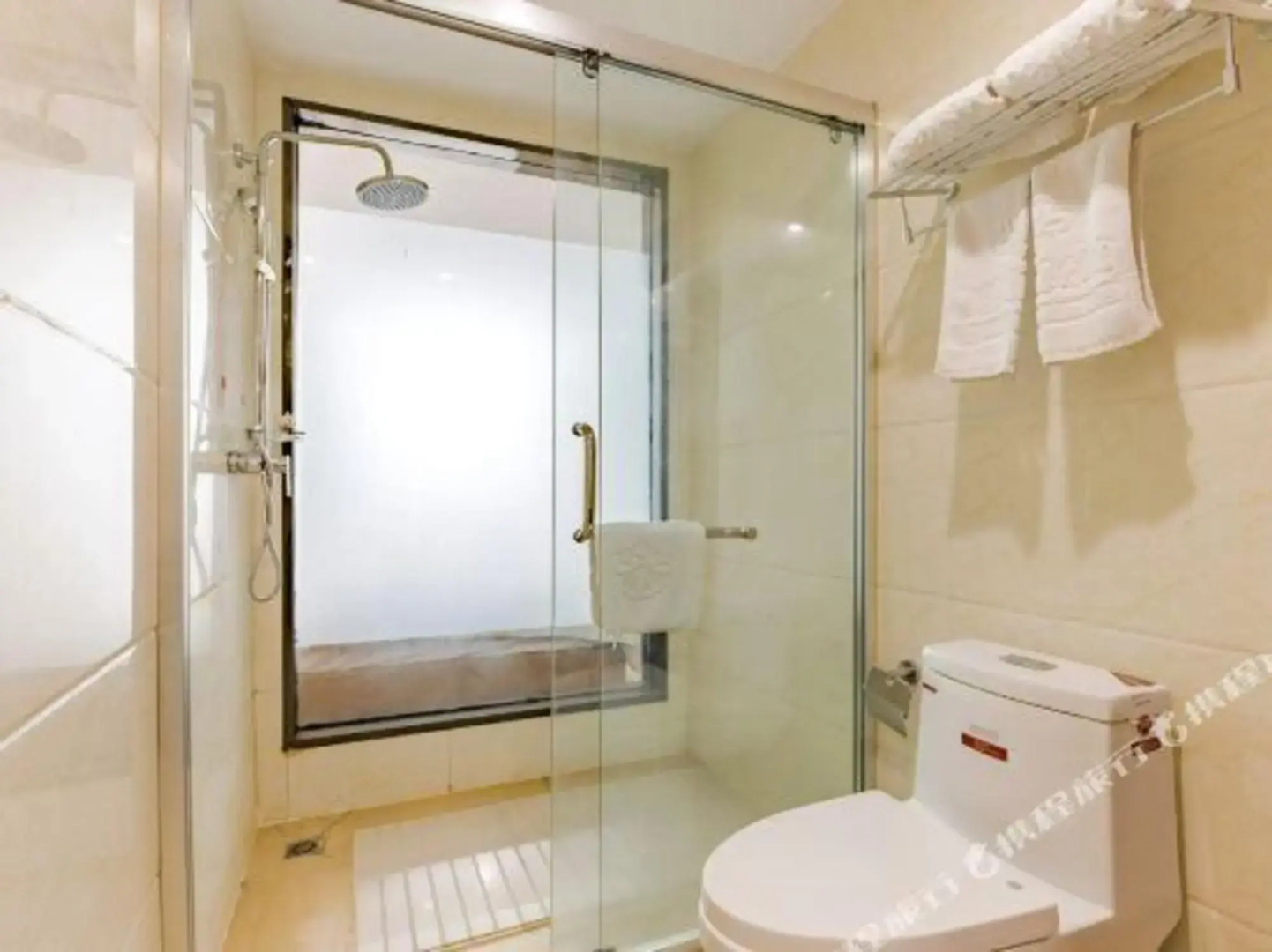 S.devons International Hotel