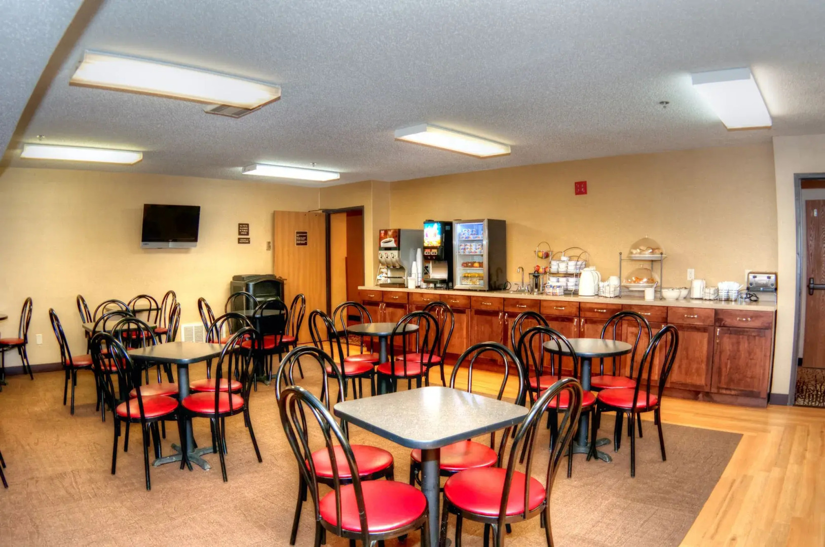 Red Roof Inn Fargo - I-94/ Medical Center