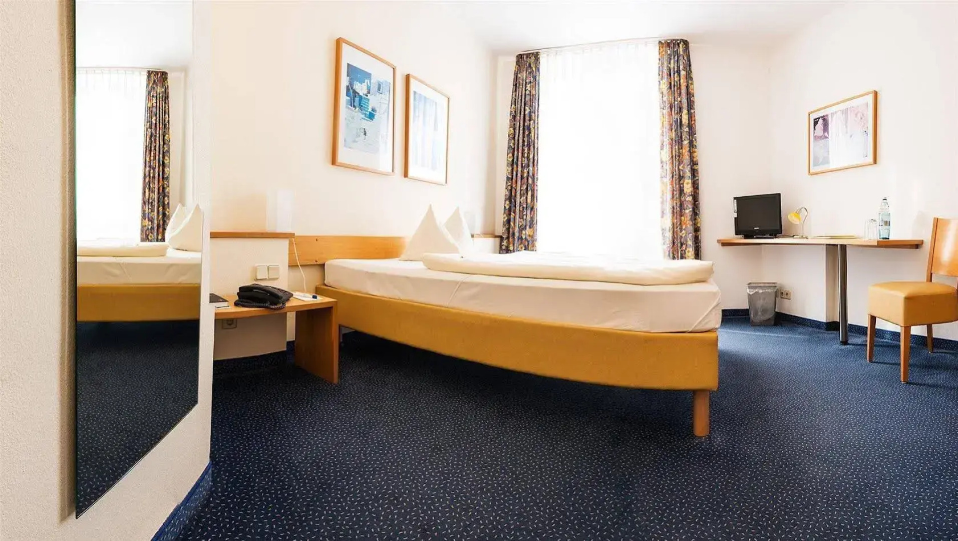 Hotel Nibelungen Hof