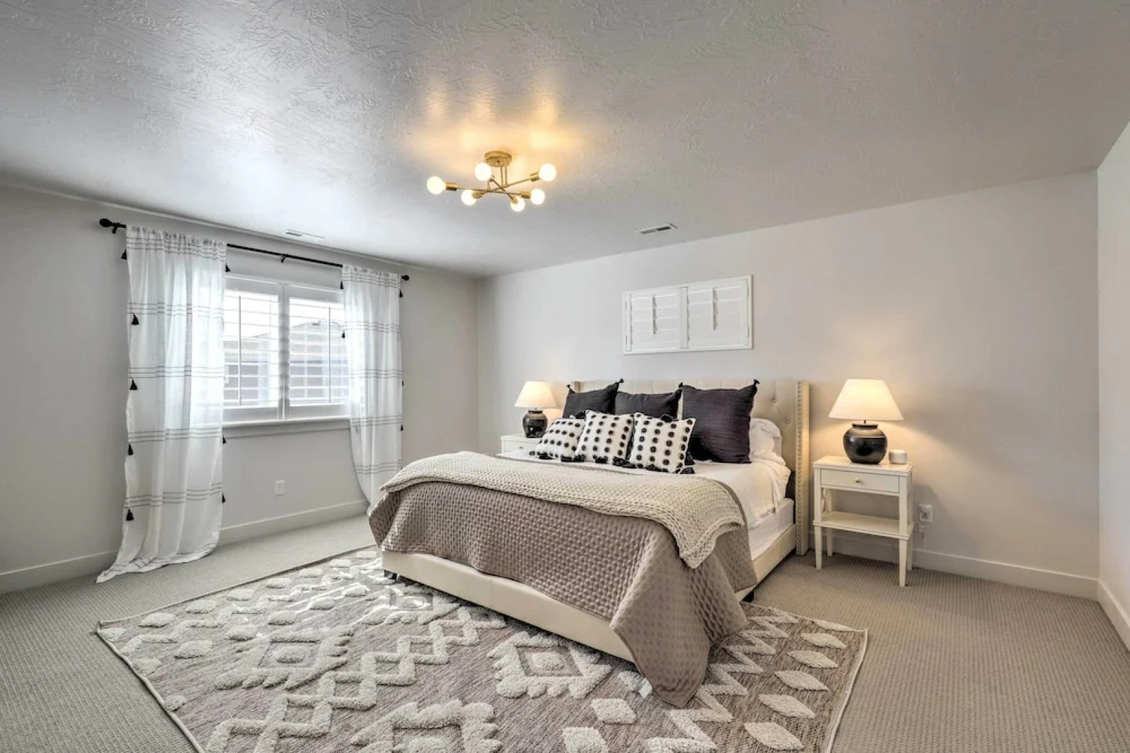 Lovely Vineyard Getaway < 1 Mi to Utah Lake!