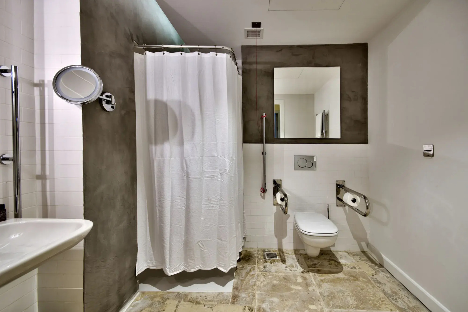 66 Saint Pauls & Spa