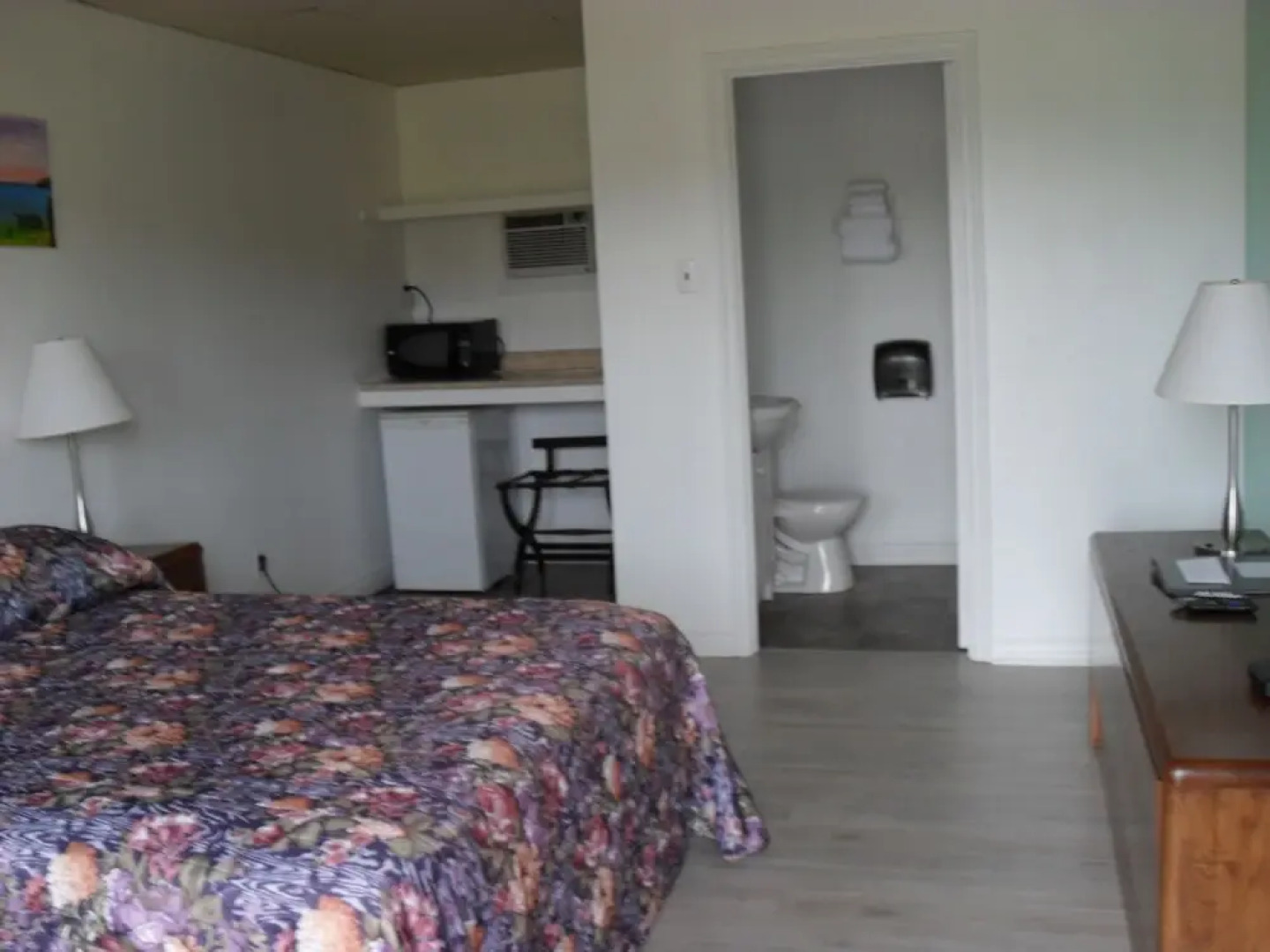 Cap Pele Sandy Beach Inn