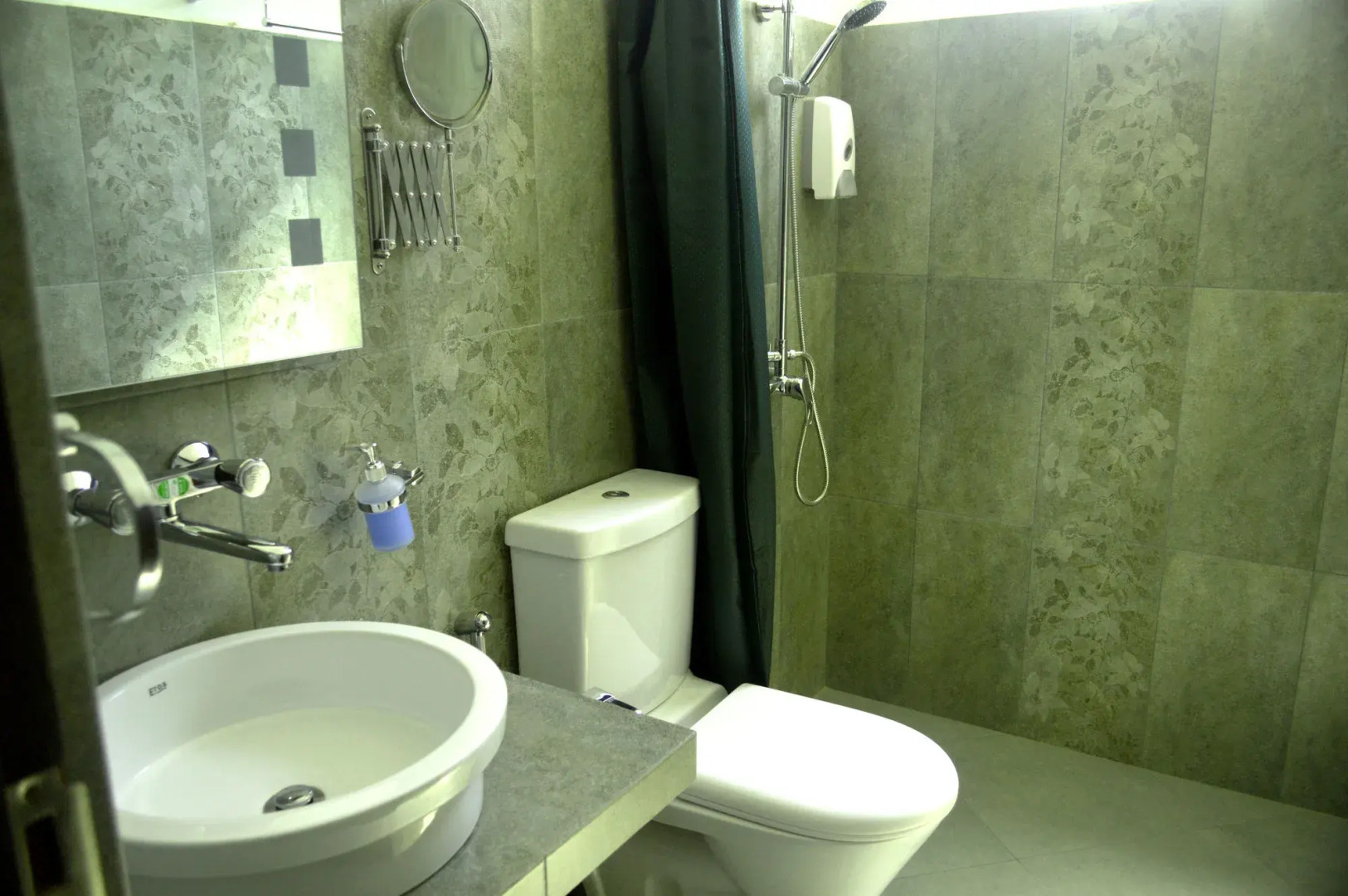 Villa Baywatch Rumassala