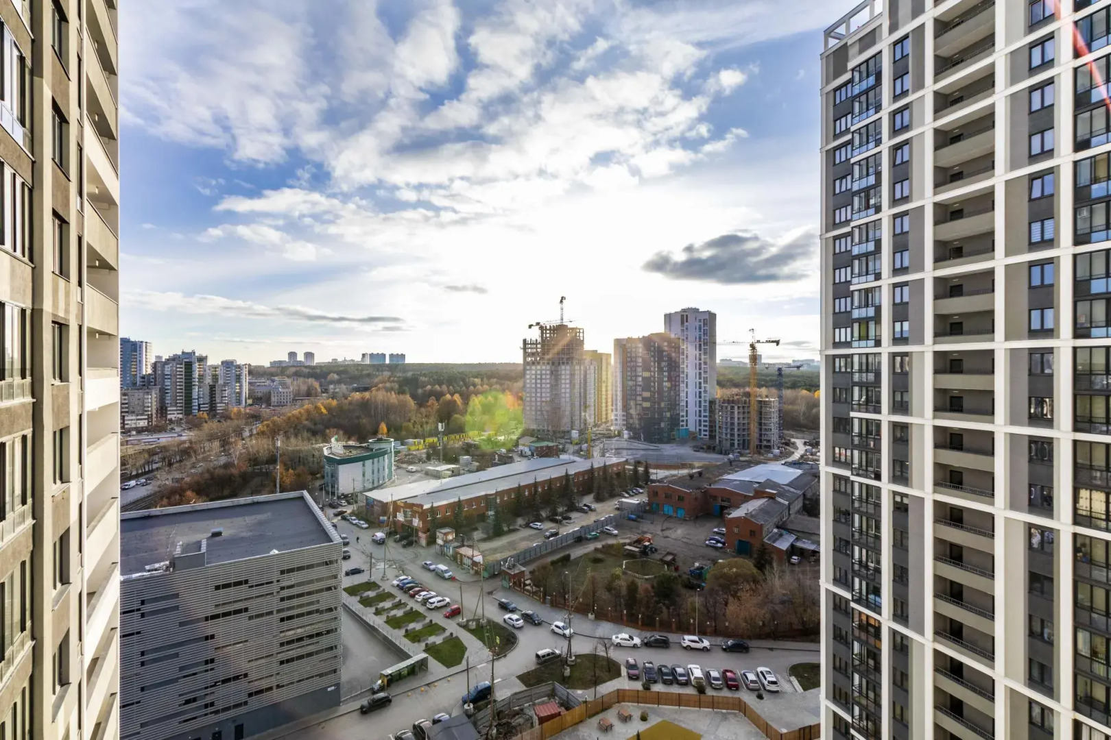 Лайт Апартаменты на улице 8 Марта 202/3