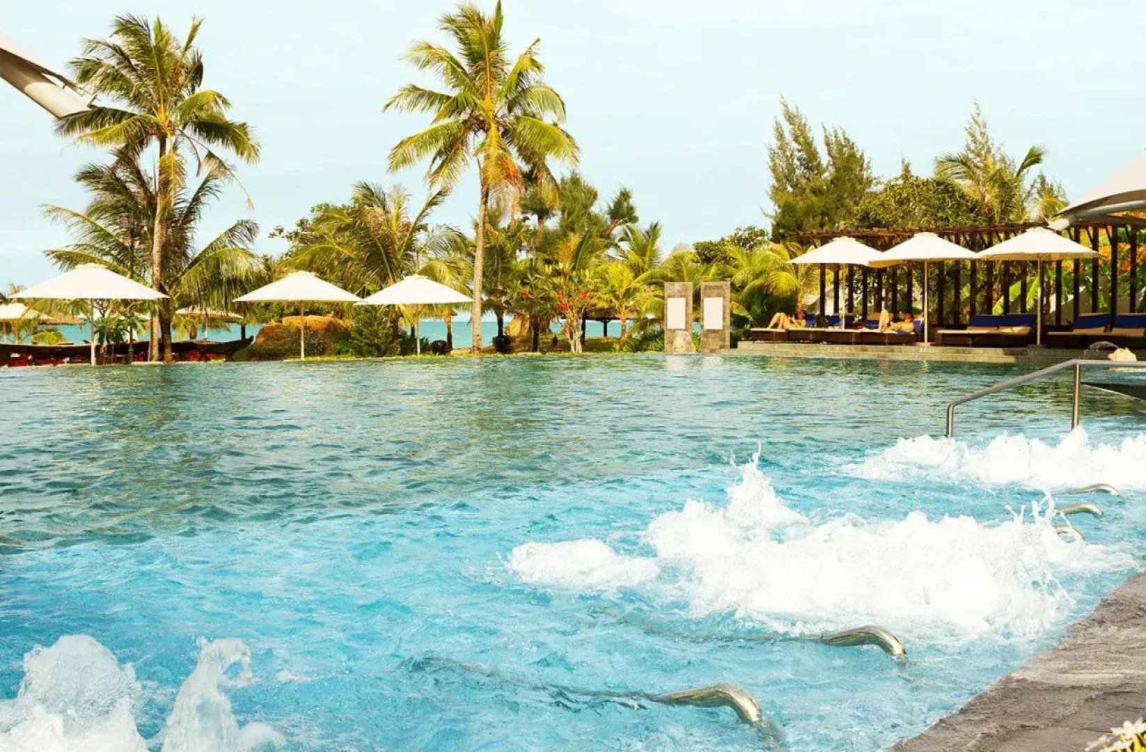 Курортный отель Mercury Phu Quoc Resort & Villas