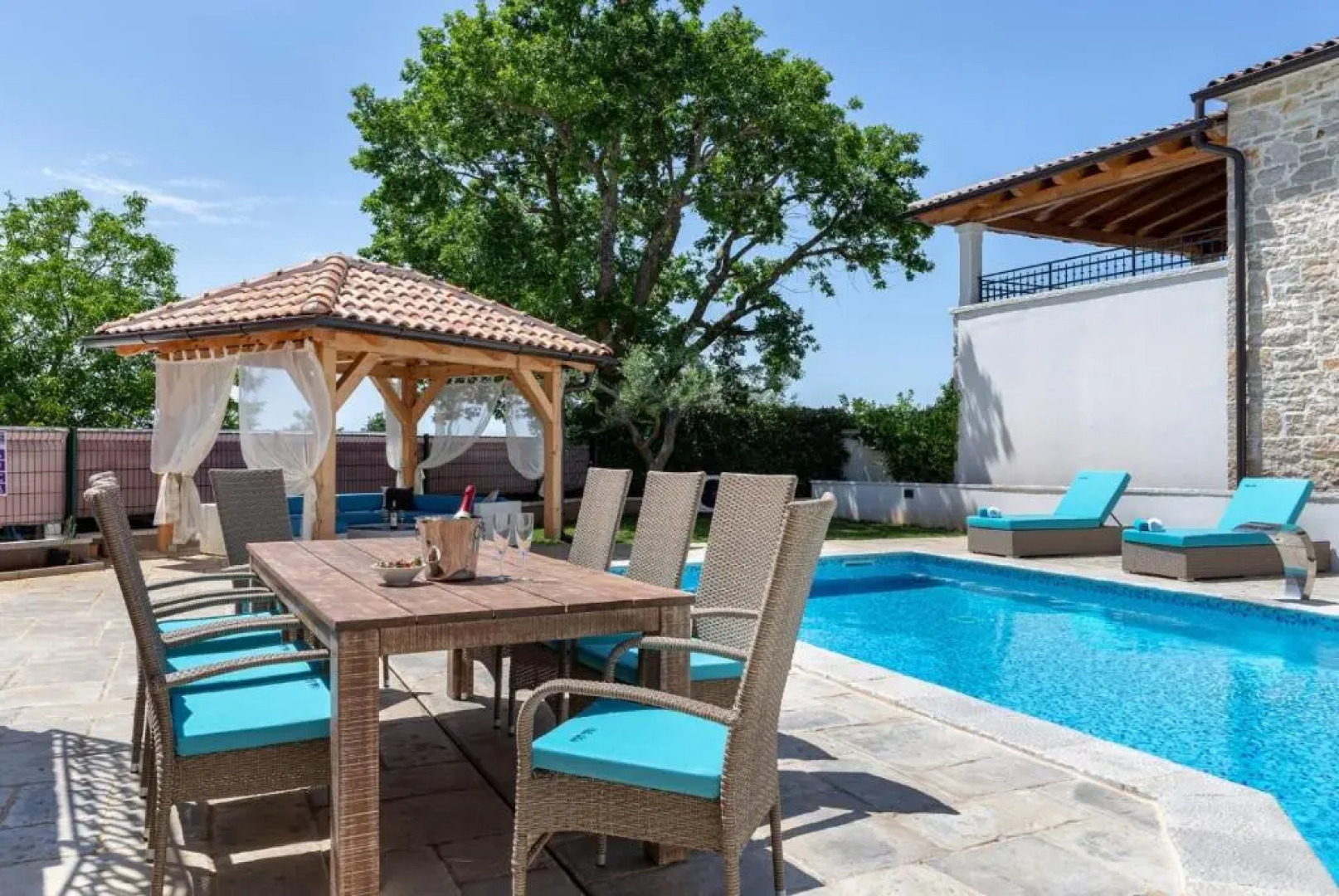 Villa Loki Luxury in Tradition