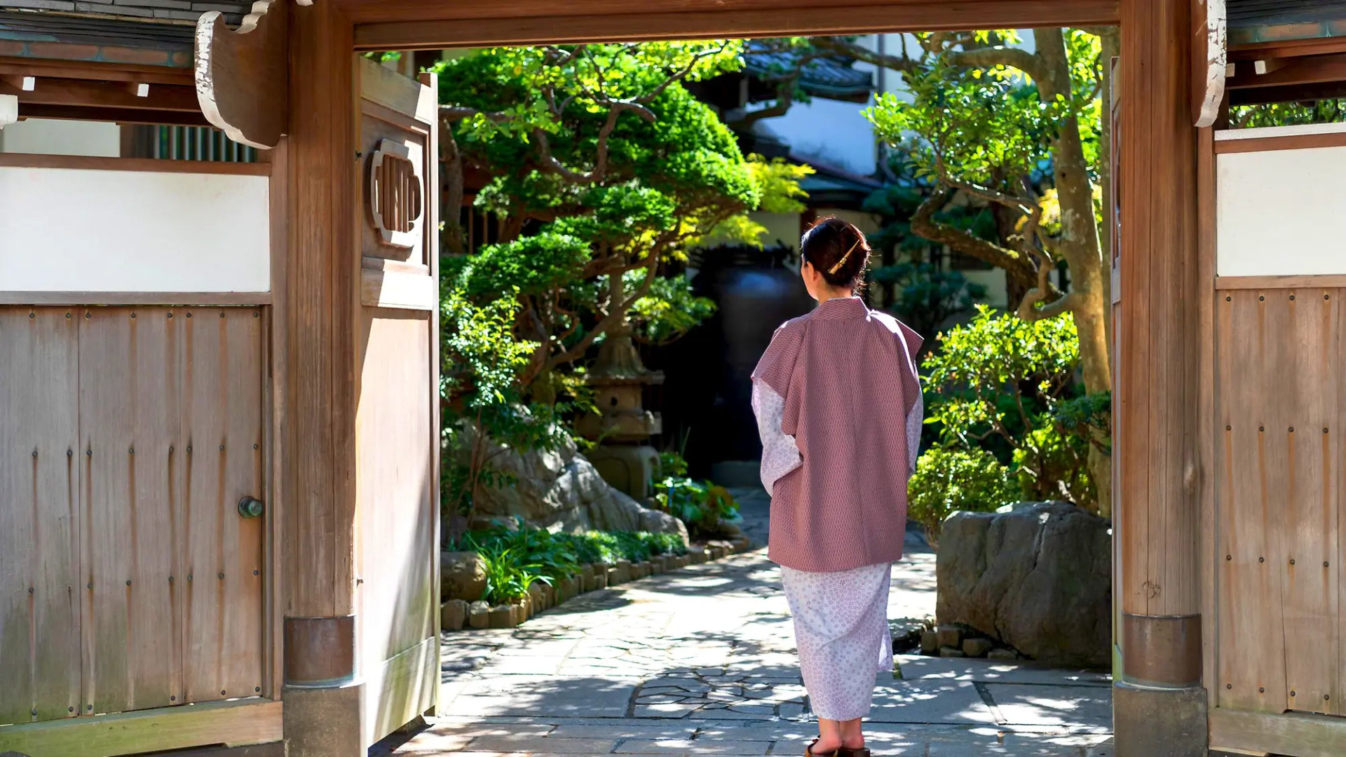Atami Onsen Sakuraya Ryokan