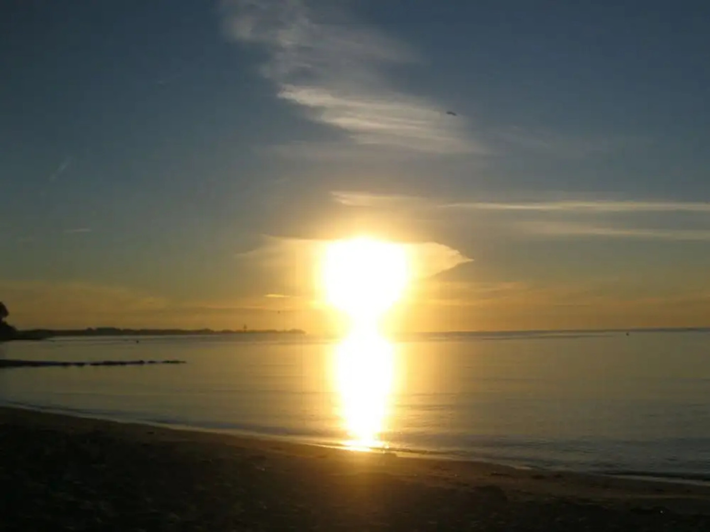 2 Rena Modern Retreat