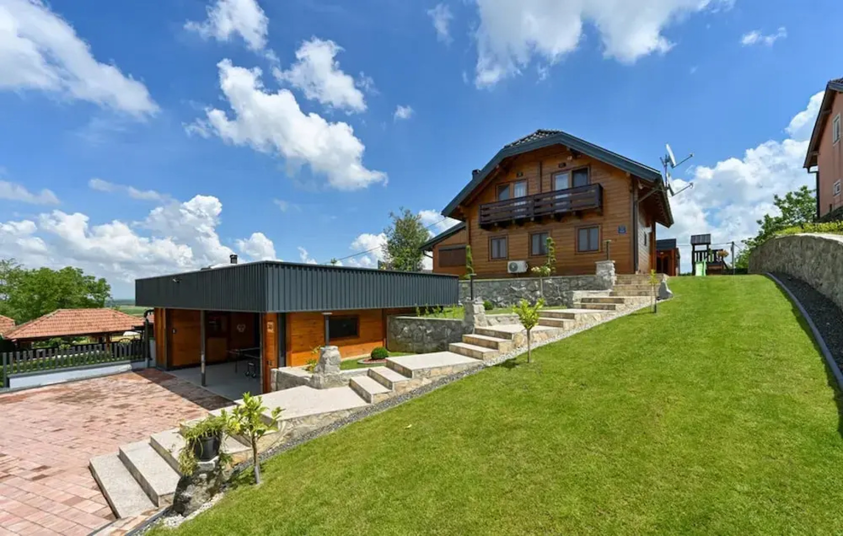 Dream Villa Sleeps 8 With Sauna