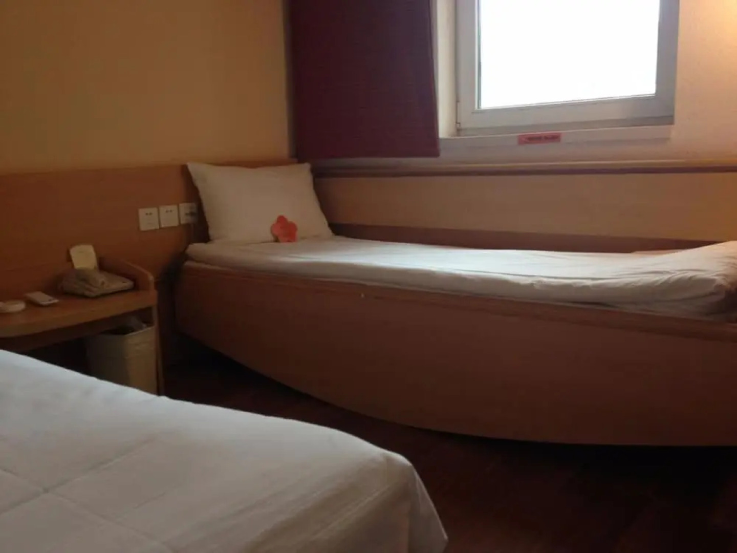 IBIS Anshan Shengli Square