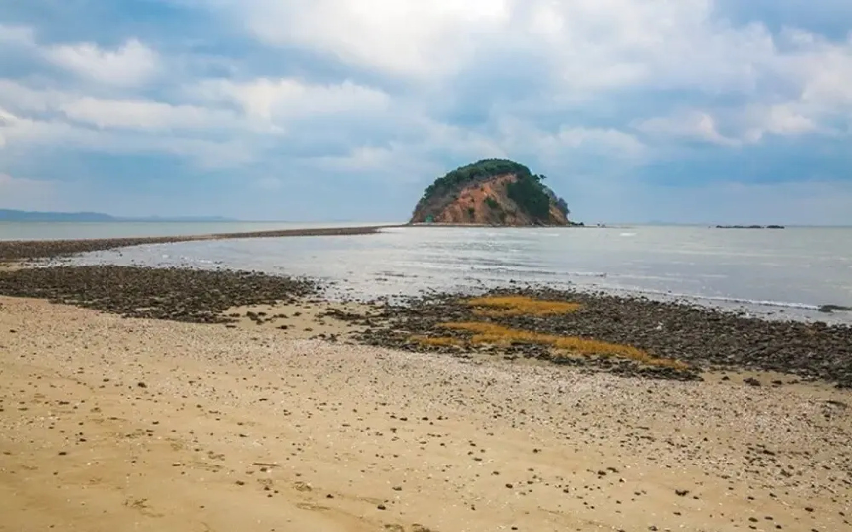 Taean Lunasol Pension