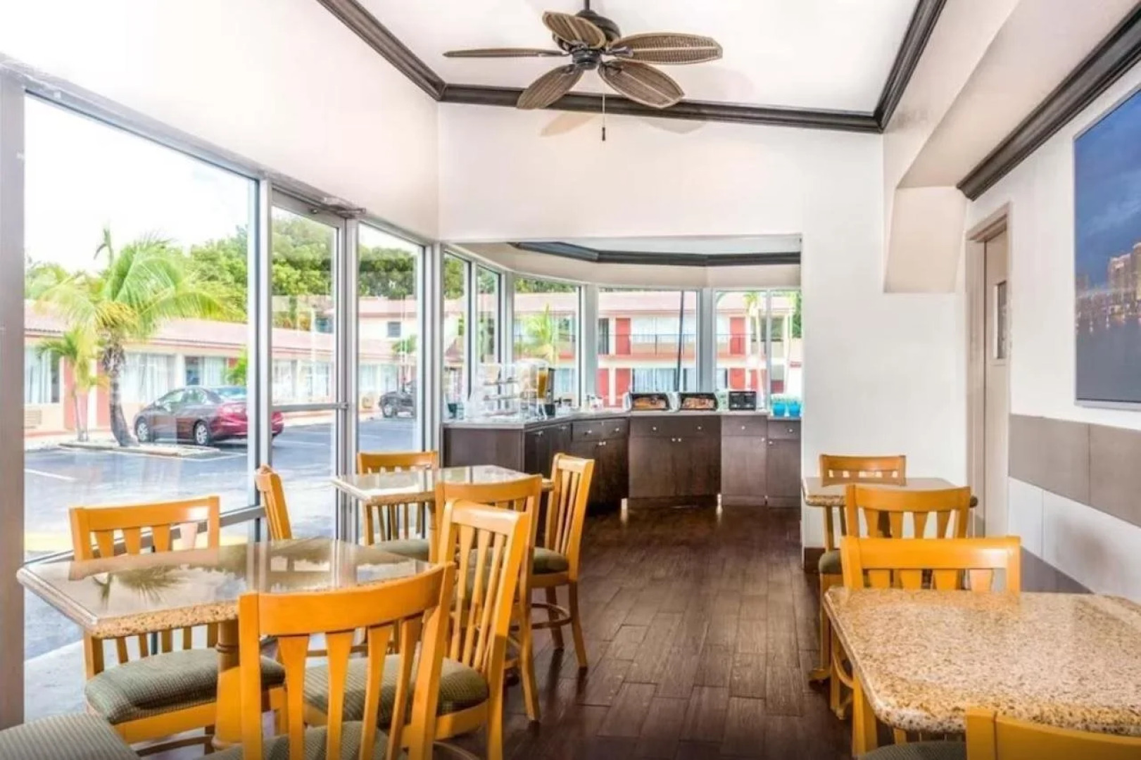 Econo Lodge Inn & Suites Florida City