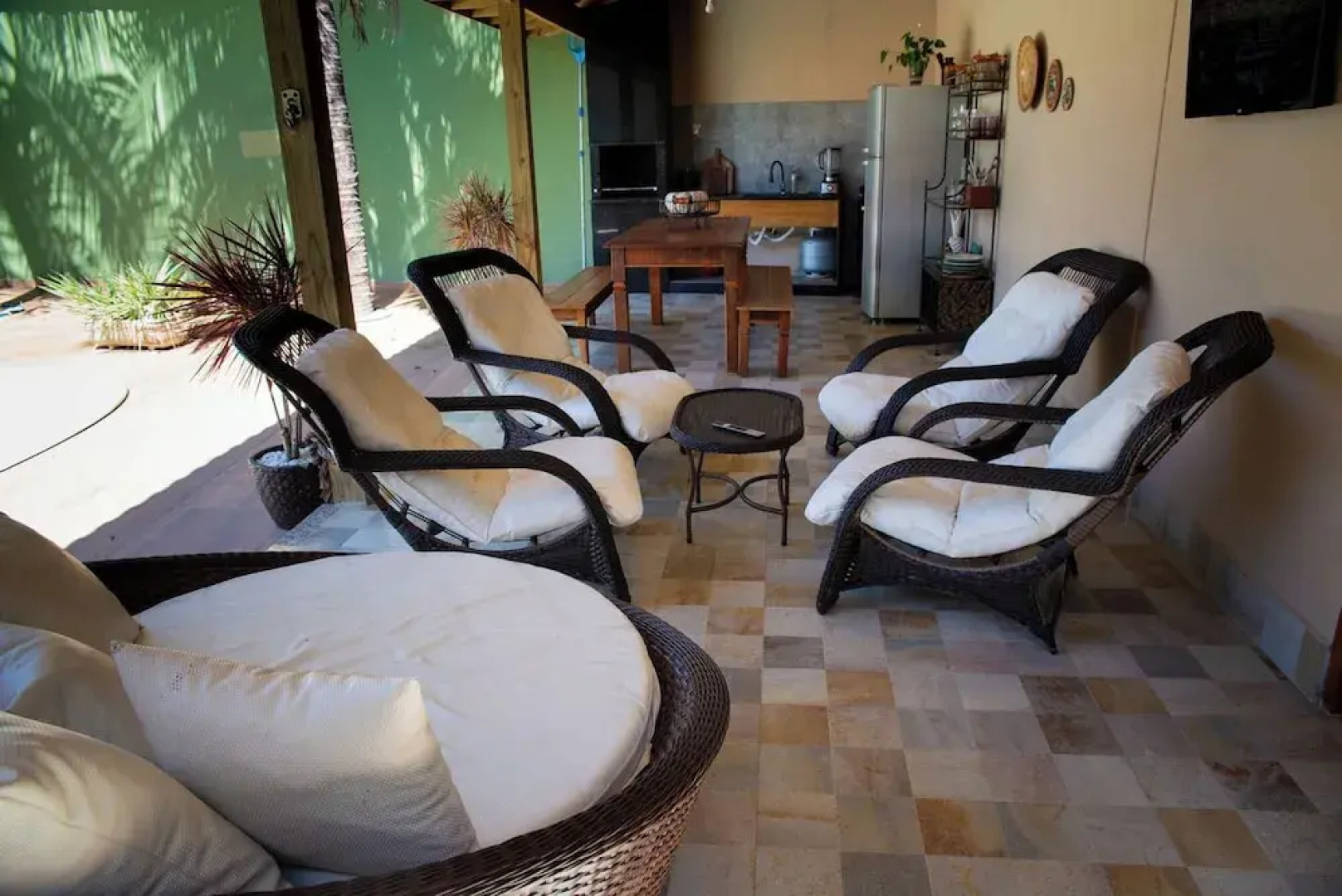 Casa com Piscina e Churrasqueira no Pantanal