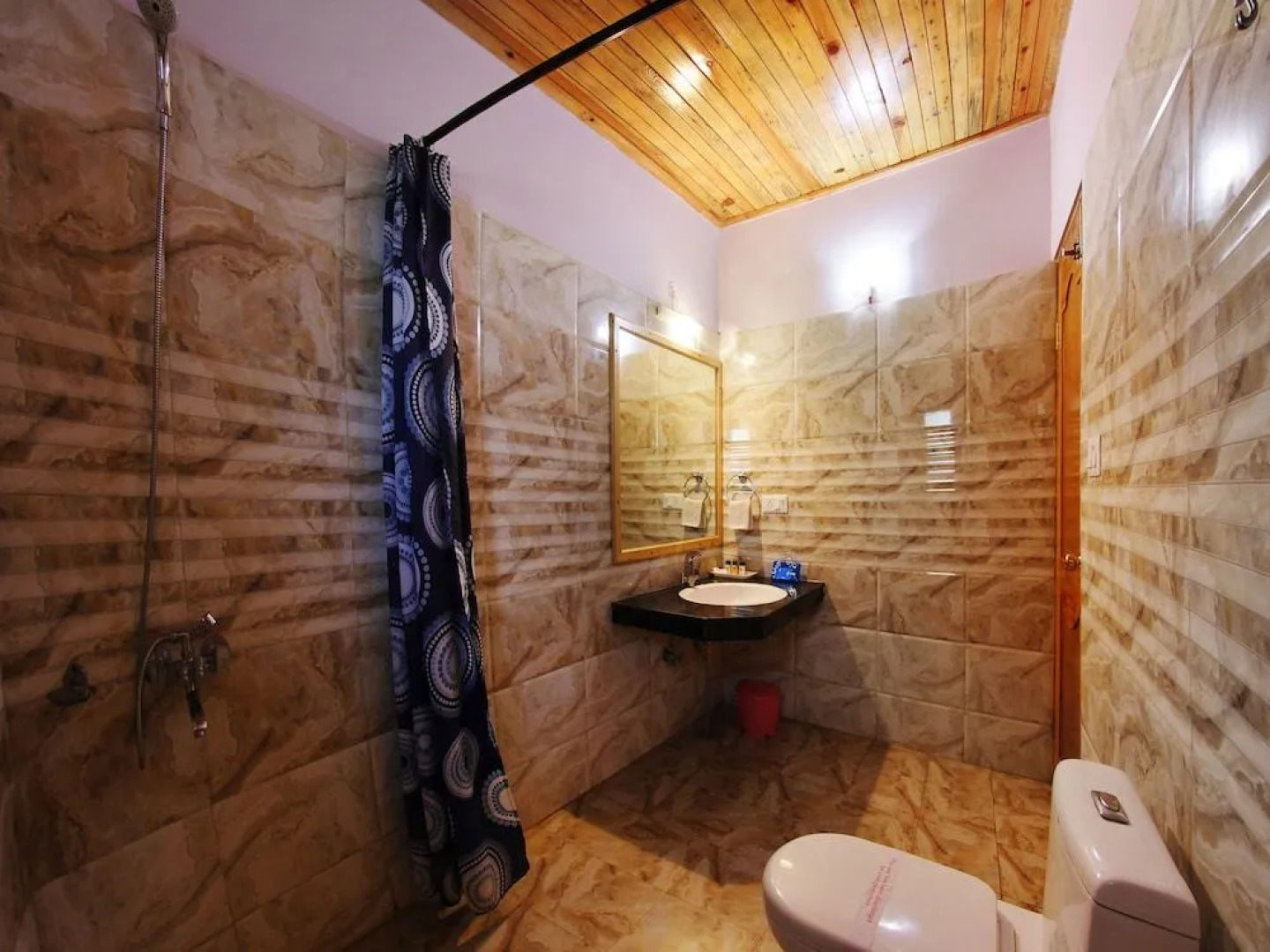 Village Live In Resort Chail