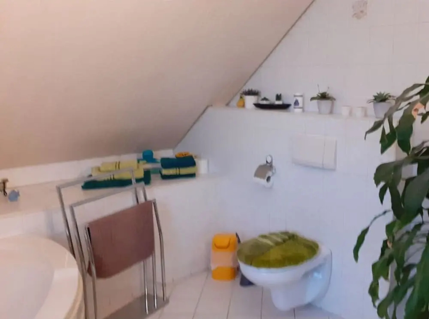 "lake View" Modern Retreat