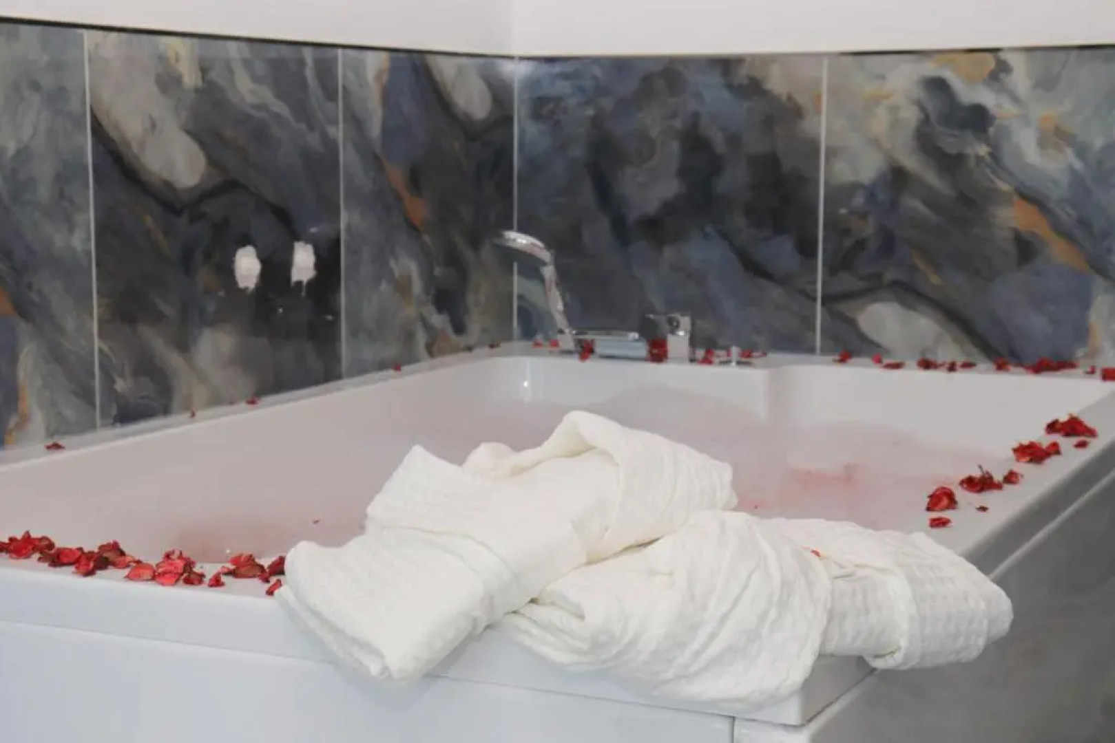 Blue Ay Boutique Hotel