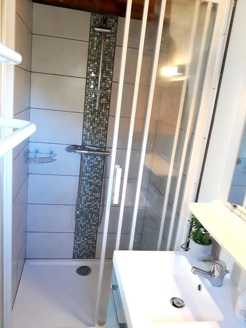 House With one Bedroom in Ablon, With Enclosed Garden - 7 km From the