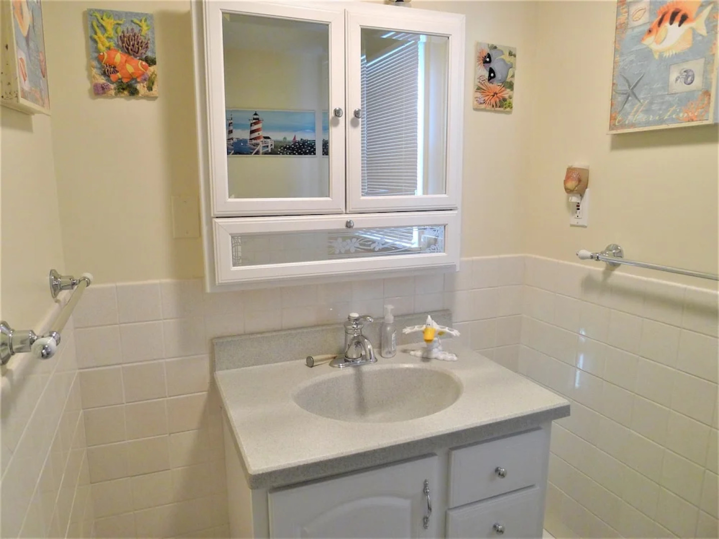 563 Pleasant Lake - 4 Bedroom House